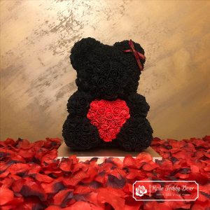 Miś z Róż z Czerwonym Sercem – Czarny 40 cm
