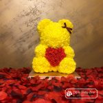 Miś z Róż z Czerwonym Sercem – Żółty 40 cm