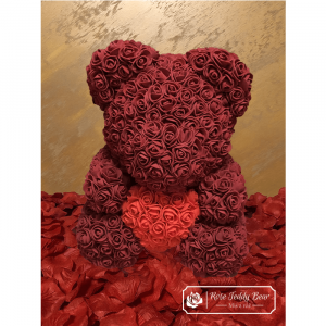 Bordowy Miś z Róż z Czerwonym Serduszkiem – 40 cm